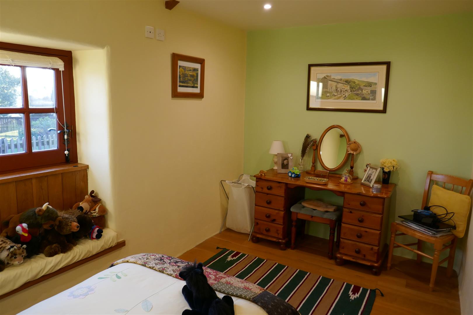 ANOTHER ROOM ASPECT
